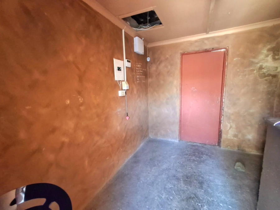 Commercial Property for Sale in Summerpride Eastern Cape